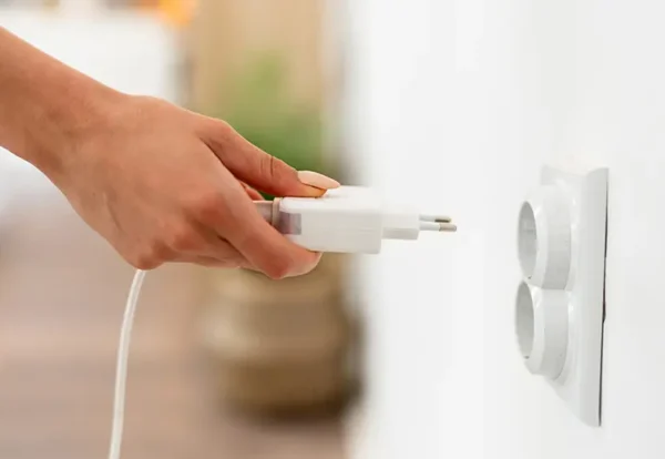 ingelec-electrical-socket-960